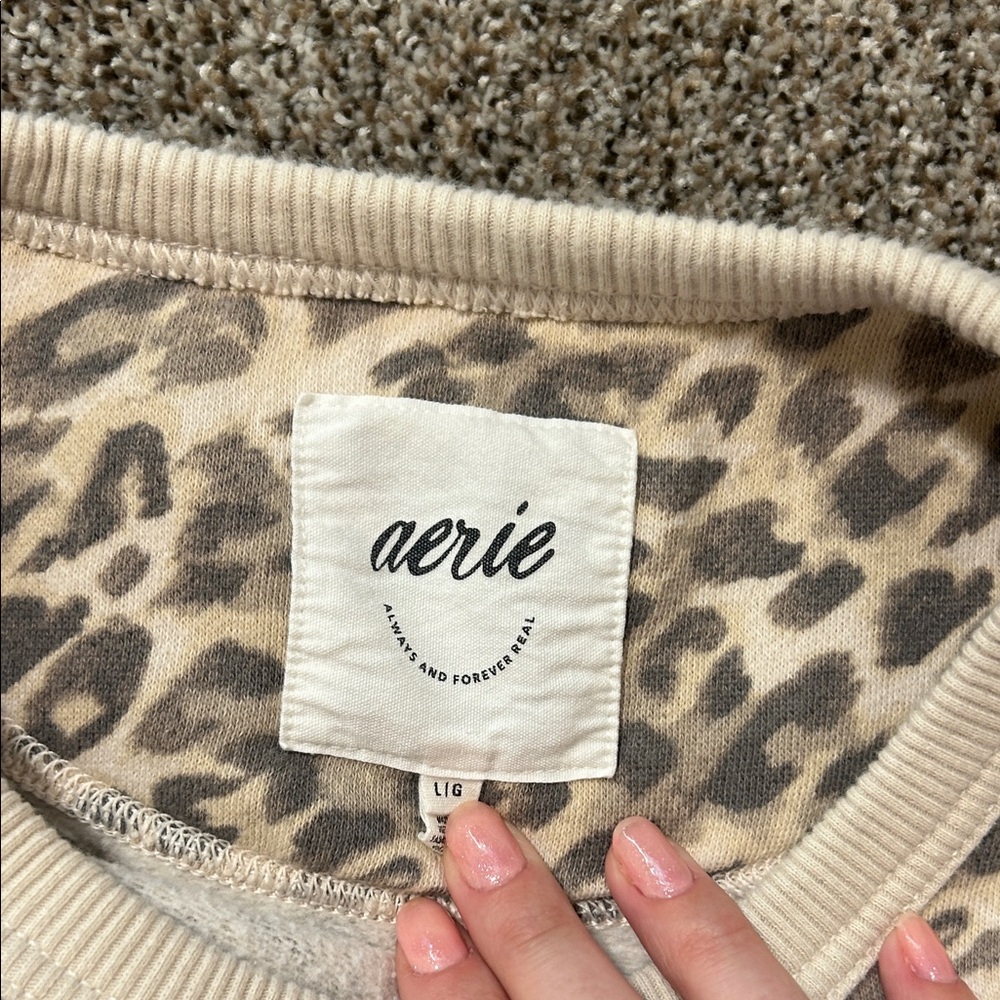 Leopard Print Sweatshirt - Picture 2 of 3